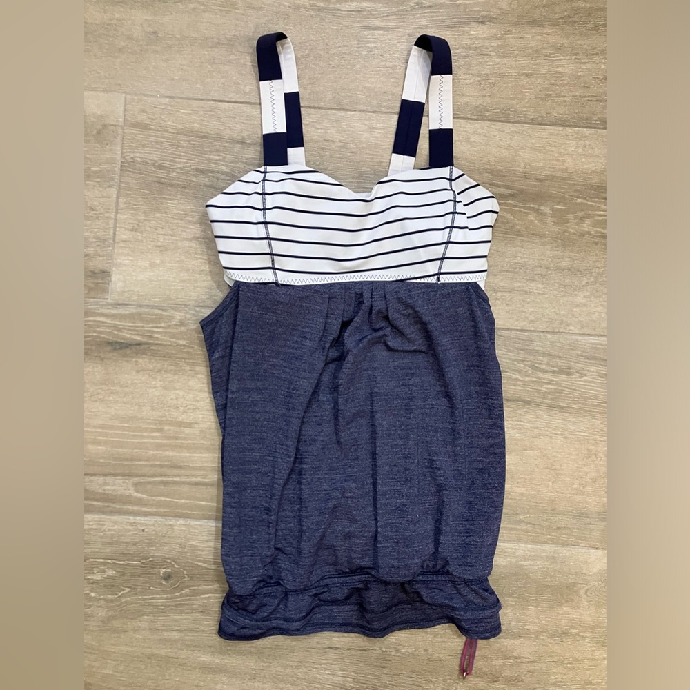 Lululemon tank